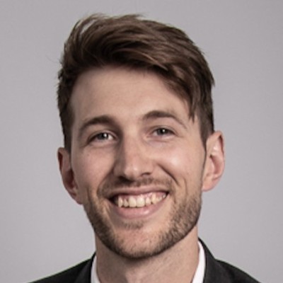 Mark, a GrantHero bid-writer